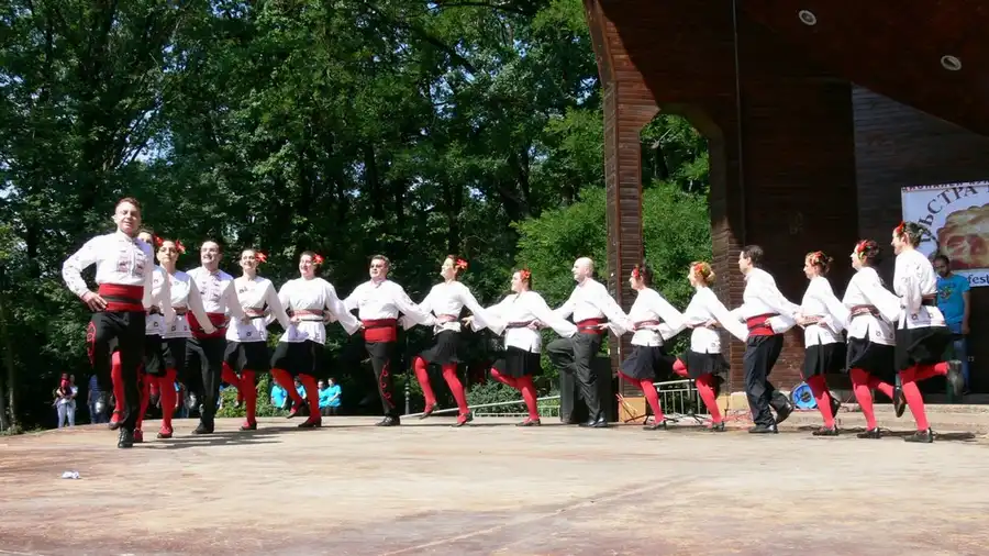 dance_group